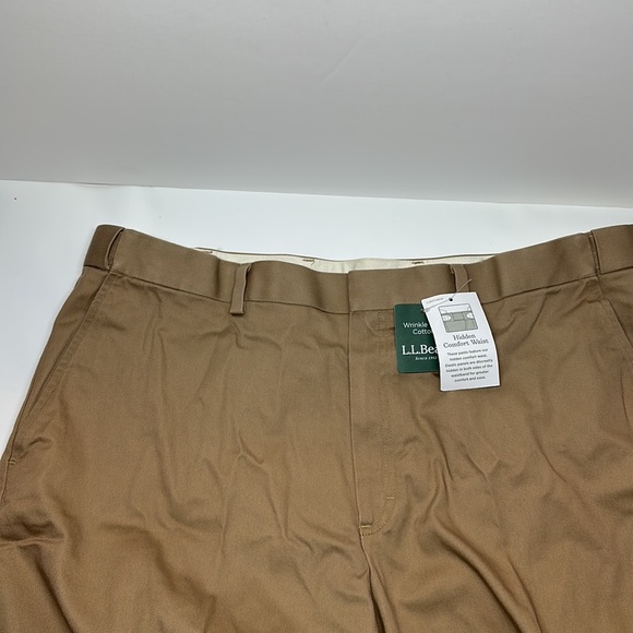 L. L. Bean Comfort Waist. 40x 30 - Picture 4 of 6